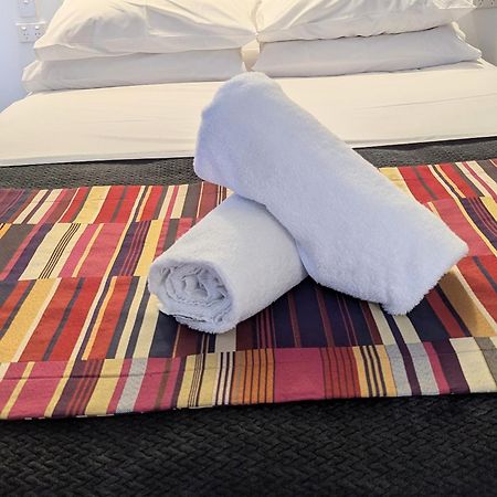 Proserpine Motor Lodge Екстериор снимка