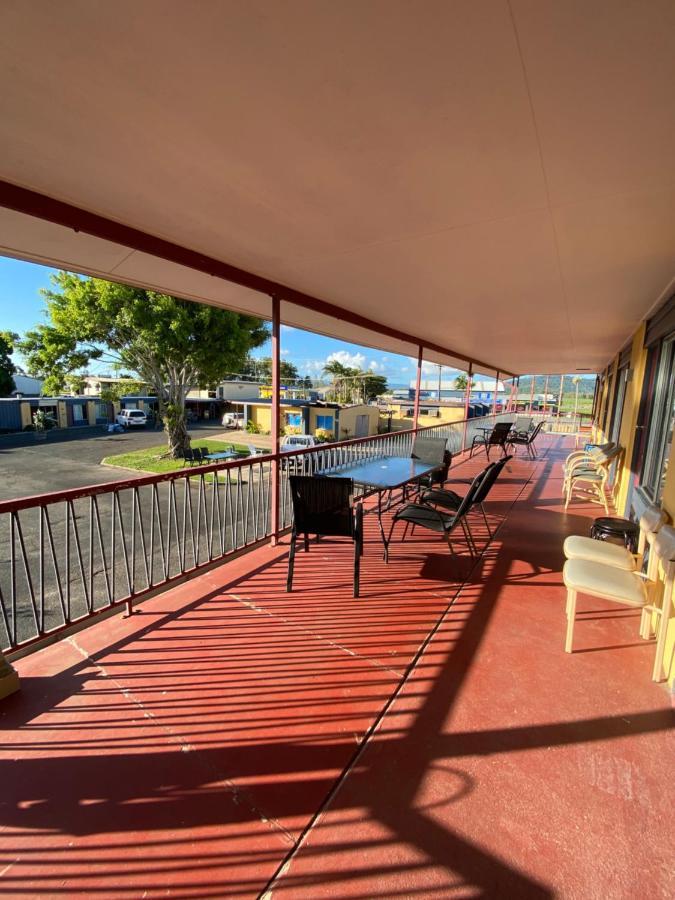 Proserpine Motor Lodge Екстериор снимка