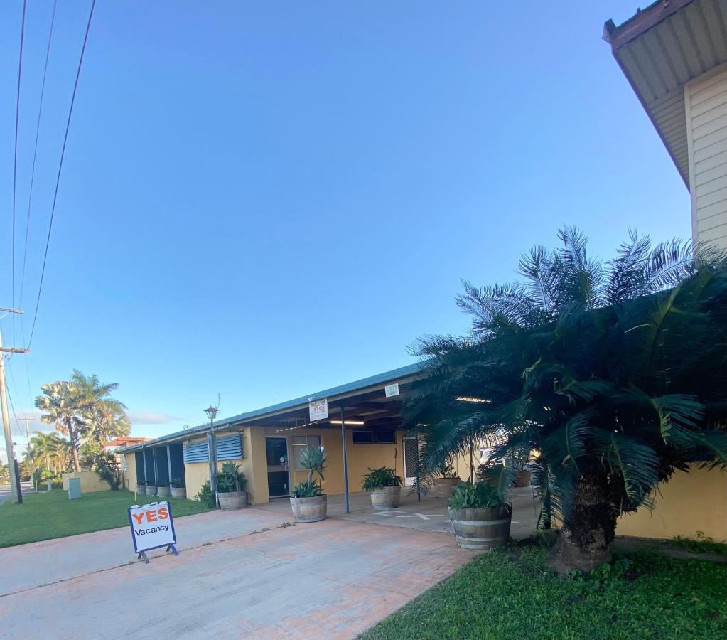 Proserpine Motor Lodge Екстериор снимка