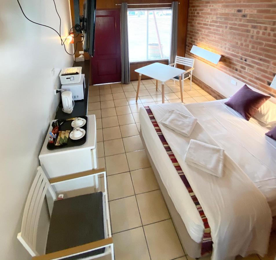 Proserpine Motor Lodge Екстериор снимка