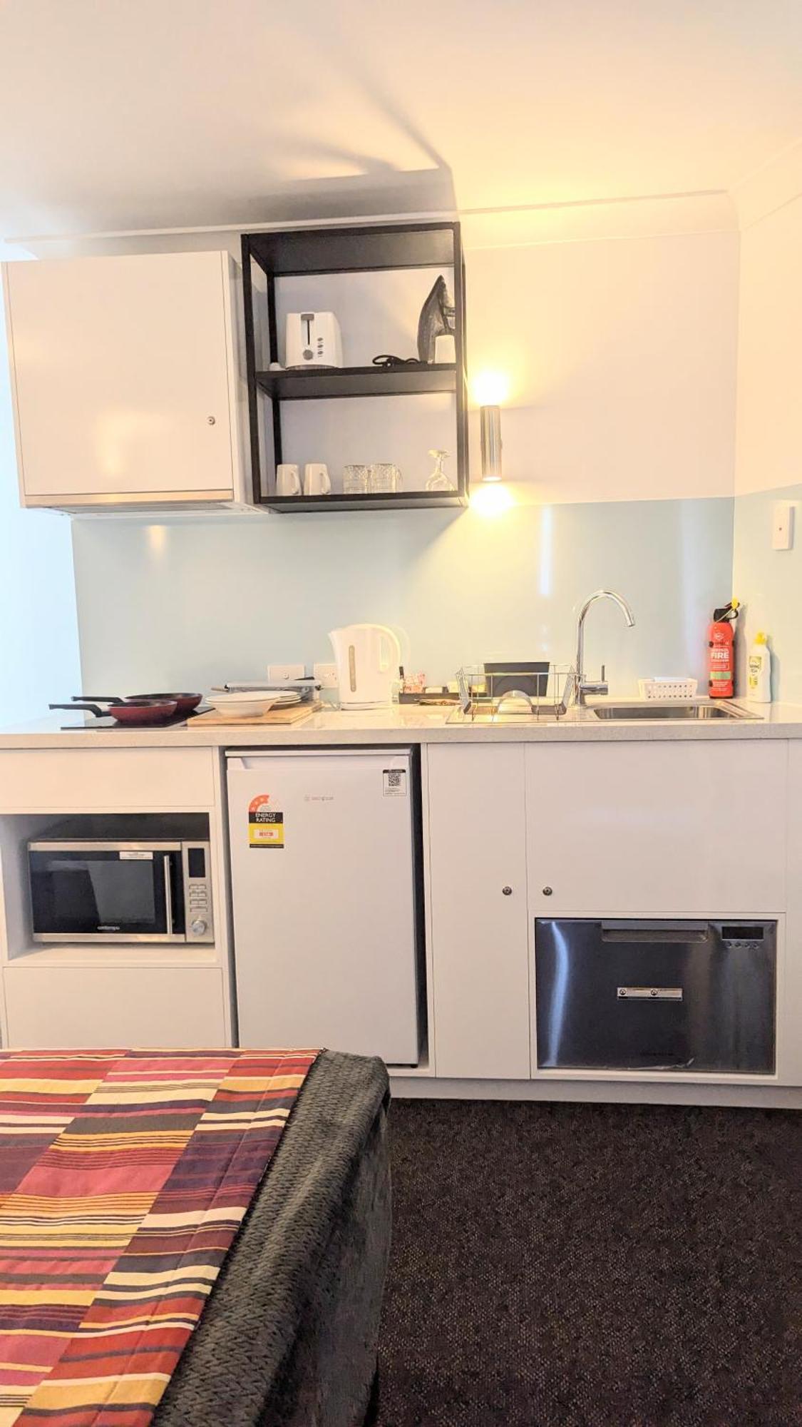 Proserpine Motor Lodge Екстериор снимка