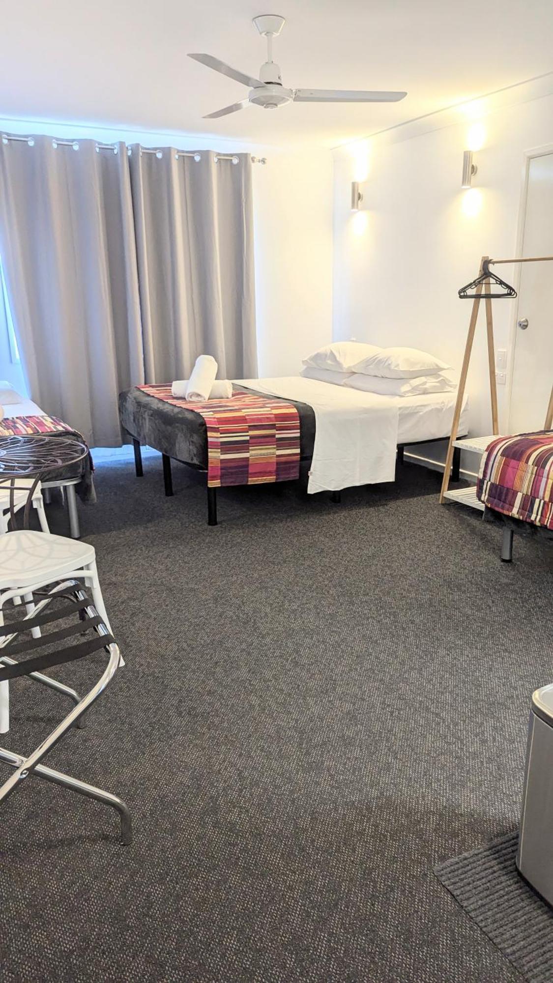Proserpine Motor Lodge Екстериор снимка