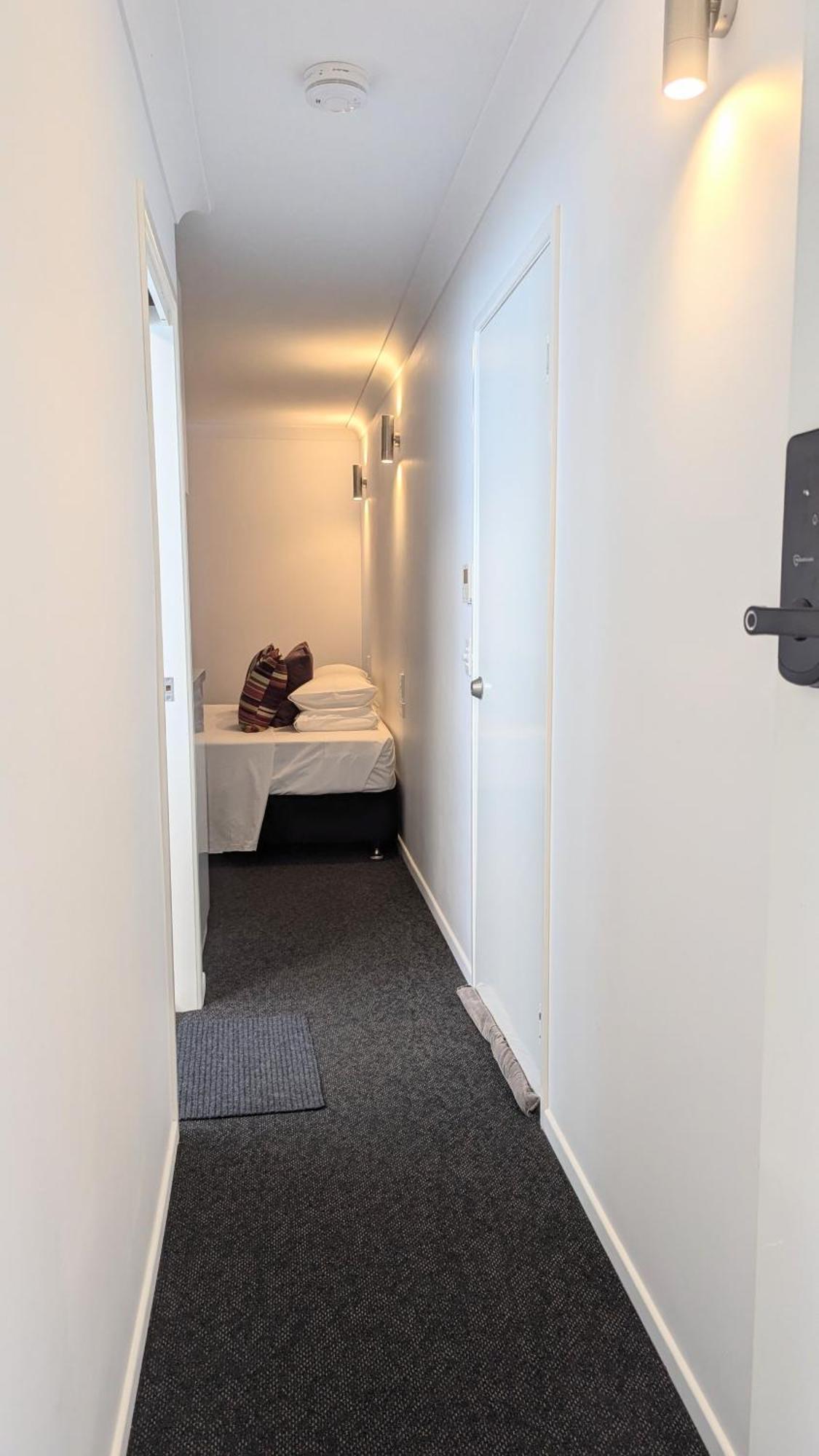 Proserpine Motor Lodge Екстериор снимка