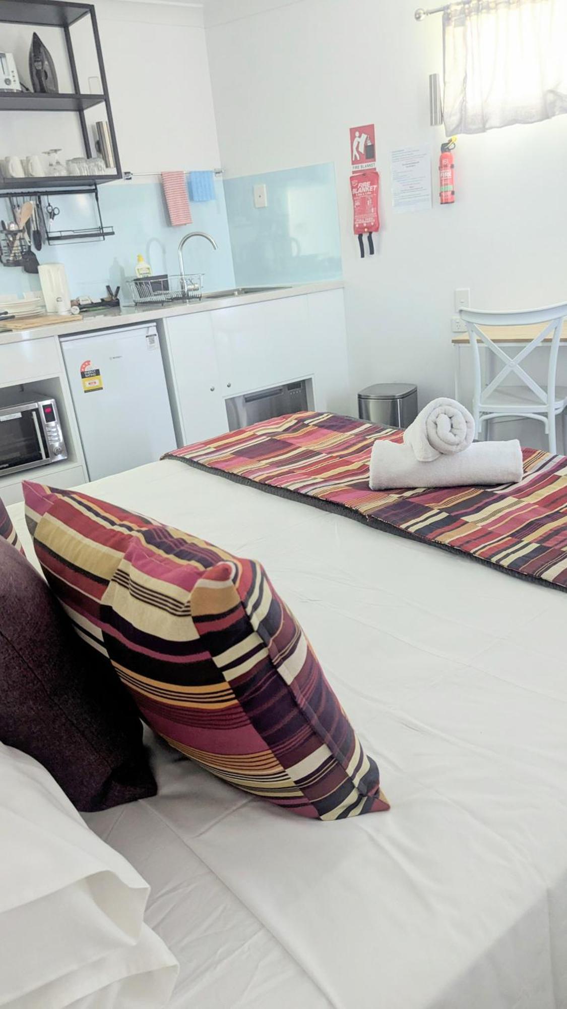 Proserpine Motor Lodge Екстериор снимка